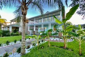 East Lake Morton Apartment | The Swan Suites at The Historic Shaw House
