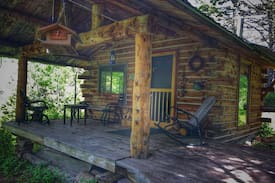 Livingston Cabin | Granny's Off-the-Grid. A sweet retreat