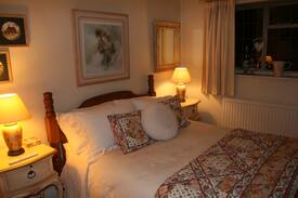 Stanton Bed & Breakfast | 2 Little Orchard