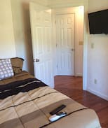 Erie Cabin | Kelso Woods with private beach access!
