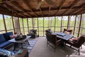 Monticello Cabin | Charming Cabin in the Woods-Close to Conley Bottom