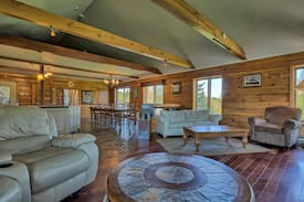 Notre-Dame-de-la-Merci Villa | LE 2428, CHALET AVEC SPA ET PISCINE