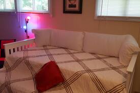 Reidsville House | The Red Room in Reidsville