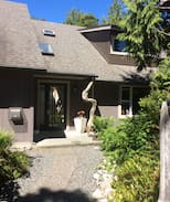 Tofino House | Tree Frog Suite