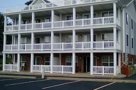 Culver Apartment | Town Condo with beachview
