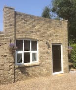 Moffat Cabin | Nursery cottage Beccles Suffolk/Norfolk Broads