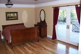 Castella House | Three Vistas at Soda Creek