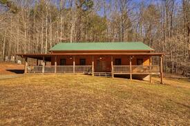 Ellijay Cabin | Sleepy Bear Hollow