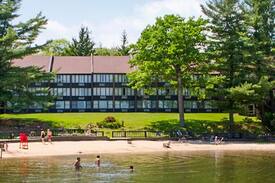 Lake Harmony Hotel | Willowbrook at lake harmony