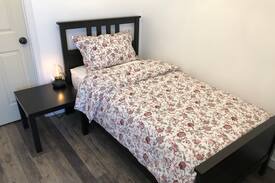 Lakeland House | Small Studio Apartment with Private Entrance