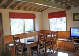 Dinner Plain Villa | Gifford - High Country Chalet dog friendly