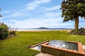 Hannahs Bay House | Willow Rest Lake Suite