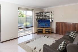 Willetton House | Comfy Lodge 3 BR/4 beds - Willetton