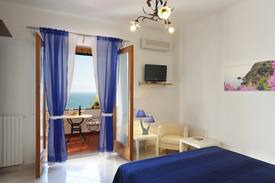 Praiano Apartment | House Blue Moon in the heart of the Amalfi Coast