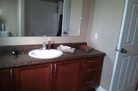 Sudbury House | Centrally located. Snowbirds, Professionals etc.