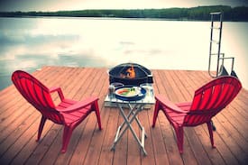 Meadow Lakes Cabin | Lalen Lake B & B, a cozy lakefront cabin.