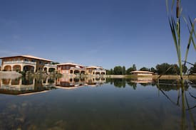 Leipheim Apartment | Schwarzfelder Hof (Leipheim), Ferienwohnung im mediterranen Stil am Sonnensee