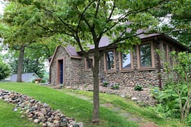Rome City Cabin | Stone Cottage on Kerr Island