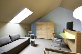 Reichenau Hotel | Hotel mein inselglück - Sylvia Deggelmann & Nadine Staiger GbR, (Reichenau), Inselsuite mit Galerie, Dusche/Badewanne/WC und Balkon, 48 m²