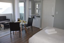 Westcliff House | Southern View on Scott - Hermanus Mariners Village