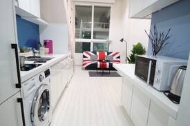 Mapo Apartment | 兰绒/弘大/地铁站2号线/打卡网红/全新智能型loft公寓/屋顶花园/local体验/交通便利