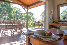 Wallis Lake House | Sea Eagle Point Navigator House & Cabin
