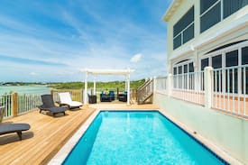 Discovery Bay Villa | French Cay Villa on Turtle Lake