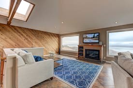 Dillon Beach House | A Sandy Pause, Luxurious Home, Walk to Beach!