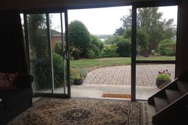 Balclutha House | Hidden Gem with River Views