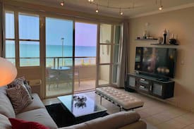 Stella Apartment | **PELICAN REEF--BEACH FRONT**