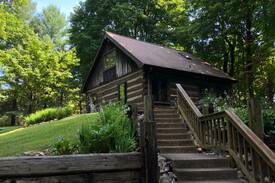 Evansville Cabin | Nama-Stay ~ A Zen Cabin Retreat