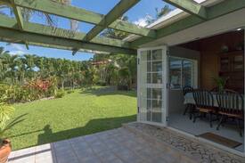 Muri House | Muri Beach Manor