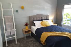 Torquay Apartment | "White Sands" Luxury on the Esplanade, Hervey Bay