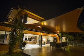 Barrine Villa | LUXURY LAKEFRONT - Tuscany on Tinaroo