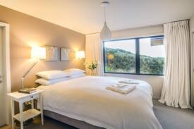 Queensberry House | HILLTOP HAVEN- QUEENSBERRY- NEAR WANAKA