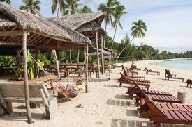 Port Olry Bed & Breakfast | Port Olry Beach Bungalows & Chez Louis Restuarant
