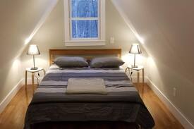 East Haven  Rutland County House | Solar Tiny House - Secluded Killington Getaway