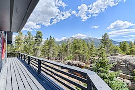 Estes Park House | Whispering Pines Retreat