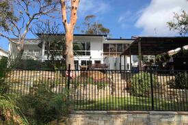Stanwell Park House | Seaside Resort Classic Beach House @ Stanwell Park