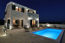 Privlaka Villa | Villa Evia( heated pool & free bikes)
