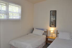Brackley Beach Cabin | COLUMBINE cottage: tranquility and a water view