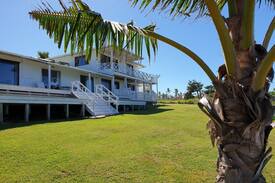 Ha'ateiho House | Tonga South Beach House