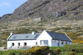 Roundstone House | The Top House, Roundstone