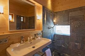 Bad Gastein Apartment | Alpenloft MADERO Basisgeschoß