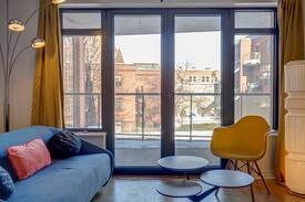 Ville-Marie Apartment | Pied-a-terre Chic - Vieux-Port Montréal