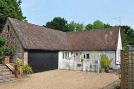 Battle Cabin | Edgewood Cottage, a cosy countryside retreat