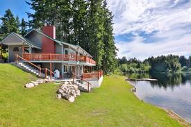 Clinton House | Friesen's Lake House