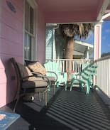 Galveston Cabin | The Pink Cottage ❤️ 1914. Walk to beach/restaurants