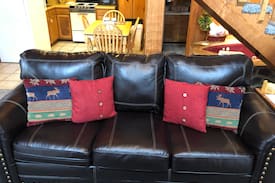 Pigeon Forge Cabin | Hillbilly Hideaway