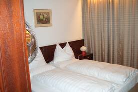 Friedrichsdorf Apartment | Möbl. 3 Zi. Wohnung H8